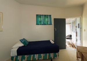 The Blue Bach - Coopers Beach Holiday Home