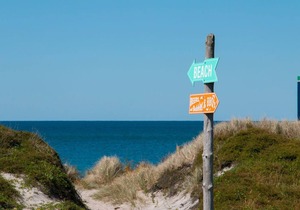 The Bowentown Bach - Waihi Beach Holiday Home, WAIHI BEACH