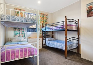 The Bowentown Bach - Waihi Beach Holiday Home, WAIHI BEACH