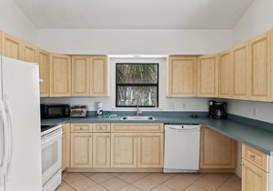 The Bungalow - Captiva Beach Cottage on Turner Beach