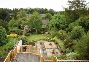 THE BURGAGE HOUSE, pet friendly, with a garden in Warkworth