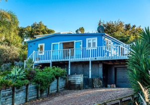 The Butterfly Bach - Surfdale Holiday Home