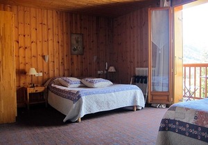 The Clé des Champs quadruple room