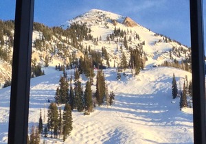 The Cliff Lodge Ski-in/Ski-out luxury slope-side condo