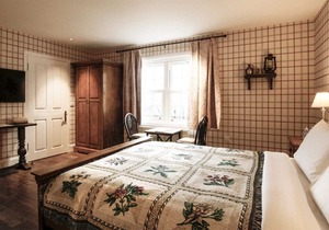 The Cluanie Inn