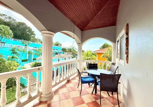 The Colibri Lodge @ Sunset Villas, West End