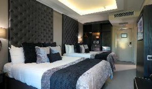 The Continental Hotel, Heathrow