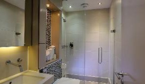 The Continental Hotel, Heathrow