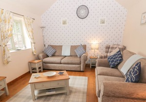 THE DAIRY BARN, family friendly, luxury holiday cottage in Ingham