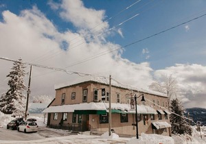 The Flying Steamshovel Inn