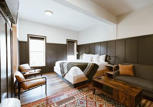 The Flying Steamshovel Inn