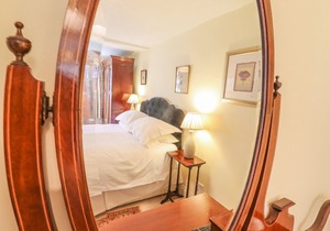 The Garden Flat at Holbecks House, HADLEIGH