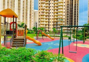 The Golden Square near India Expo Mart