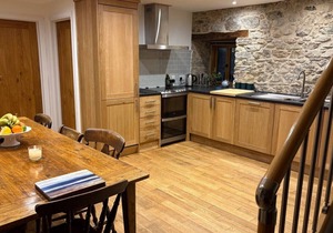 The Granary · Stunning Converted Granary in Heart of St Davids