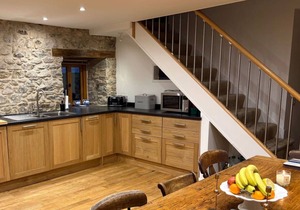 The Granary · Stunning Converted Granary in Heart of St Davids