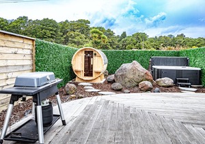 The Grey Straw House - Rangataua Holiday Home, OHAKUNE