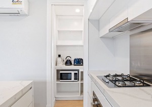 The Hamptons 2 Bed Deluxe Aptartment