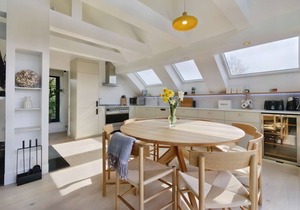 The Hayloft by Bloom Stays - beautiful location with hot tub
