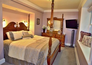 The Heart of Manitou Springs. Award-winning. Luxurious. Historic. 1st Floor unit