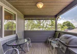 The Heyburn Cottage (Upstairs)
