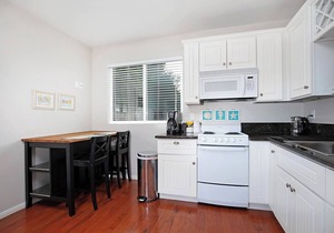 The Hideaway of Silver Terrace, located near Old Town, Sea World & Beaches.