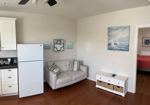 The Hideaway of Silver Terrace, located near Old Town, Sea World & Beaches.