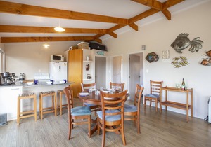 The Hideaway - Omaha Holiday Home