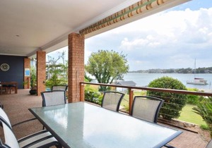 The House on the Lake Fishing Point Lake Macquarie