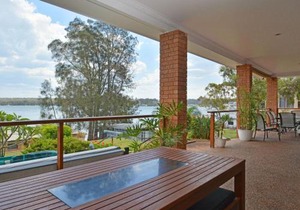 The House on the Lake Fishing Point Lake Macquarie