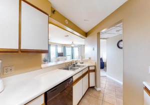 The Inn at St. Thomas Square #1203B