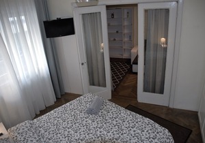 The Interbellic Flat
