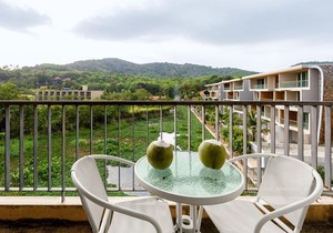 The Lago Apartments by TropicLook