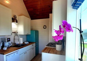 The Ledges Resort and Marina, Sparrow