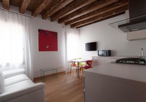 The Lion's House APT1