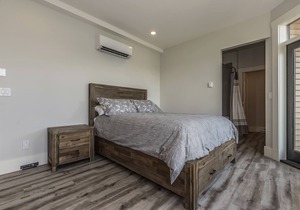 "The Lodge on Harrison Lake" Suite #1
