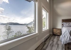 "The Lodge on Harrison Lake" (Suite #2)