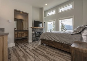 "The Lodge on Harrison Lake" (Suite #2)