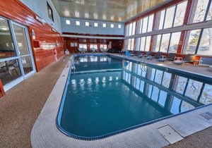 The Mariner Resort Cape Cod by The Red Collection