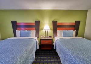 The Mariner Resort Cape Cod by The Red Collection