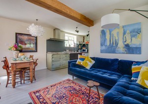 The Meeting House - Two Bedroom House, Sleeps 4