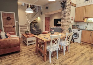 THE OLDE STABLES, family friendly in Warkworth