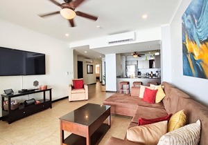 The Palms Jaco 1001 penthouse on the beach