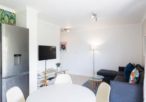 The Paragon Urbane CENTRALLY LOCATED, MODERN COMFORTS