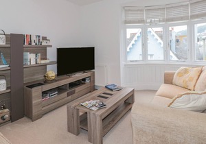 THE PENTHOUSE, family friendly, with a garden in Dartmouth