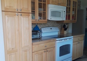 The Perfect Location, 4 bed/3 bath block from beach and town