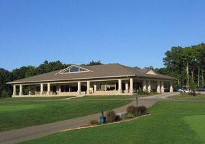 The Pines of Apple Valley, Guest passes for Pools & Beaches available for a fee