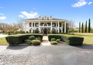 The Plantation House Boutique Inn