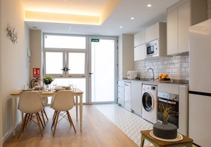THE PORT SUITES APARTMENTS 1
