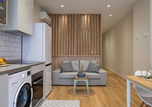 THE PORT SUITES APARTMENTS 1