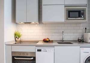 THE PORT SUITES APARTMENTS 8